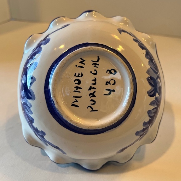 Vintage Portugal Blue and White Floral Ceramic Basket - Picture 6 of 10